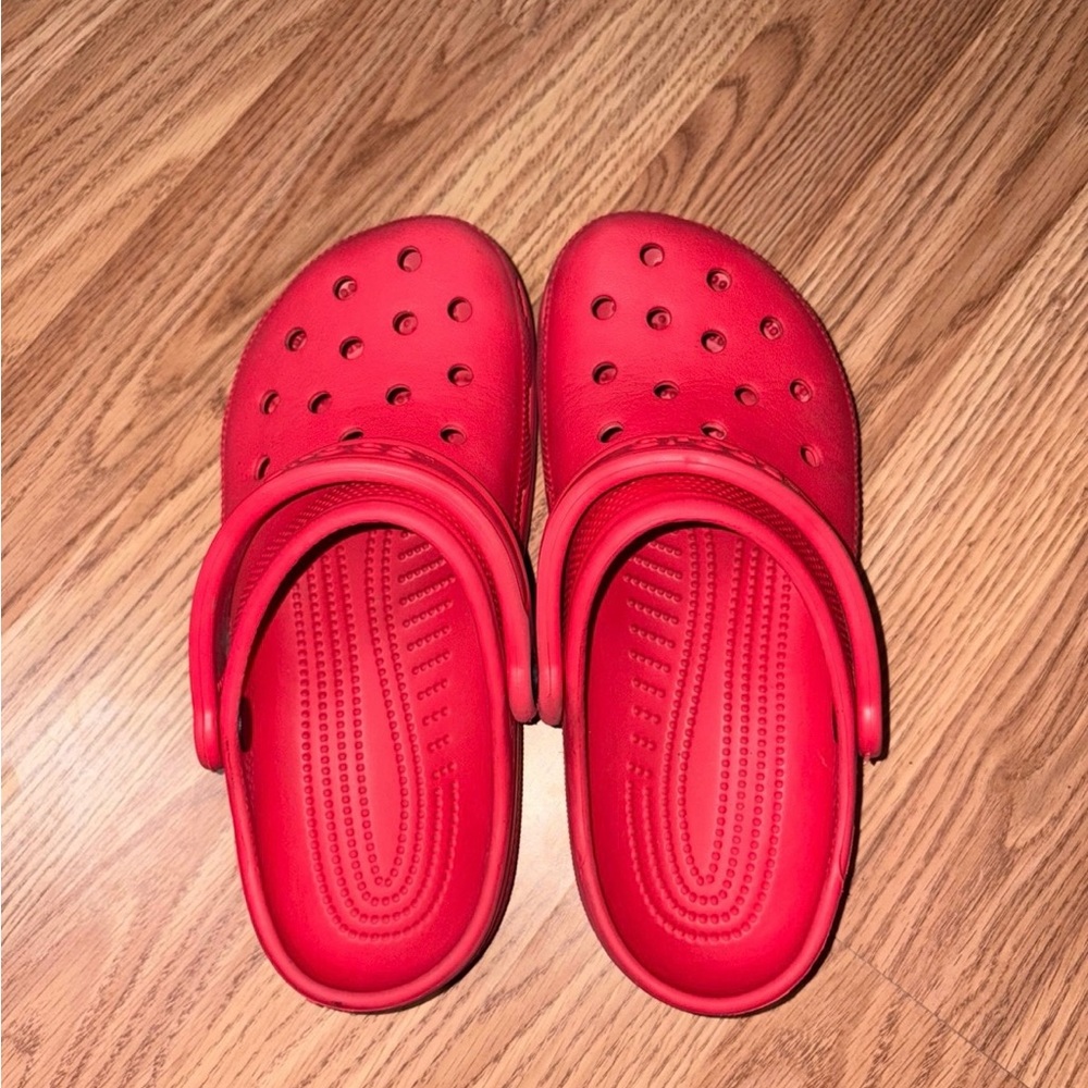 Red Crocs Size 5M/7W
